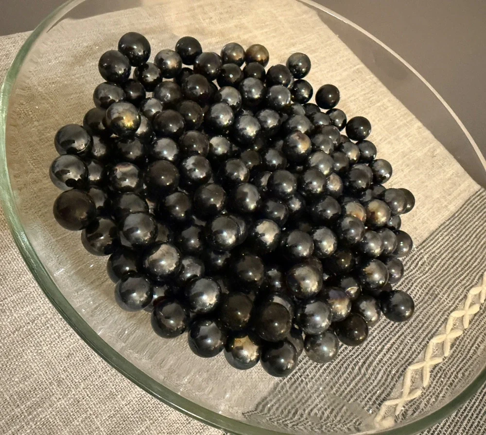 ⚫ Lot of Approx. 350 Iridescent Black Glass Marbles – Uniform Size – Decorative
